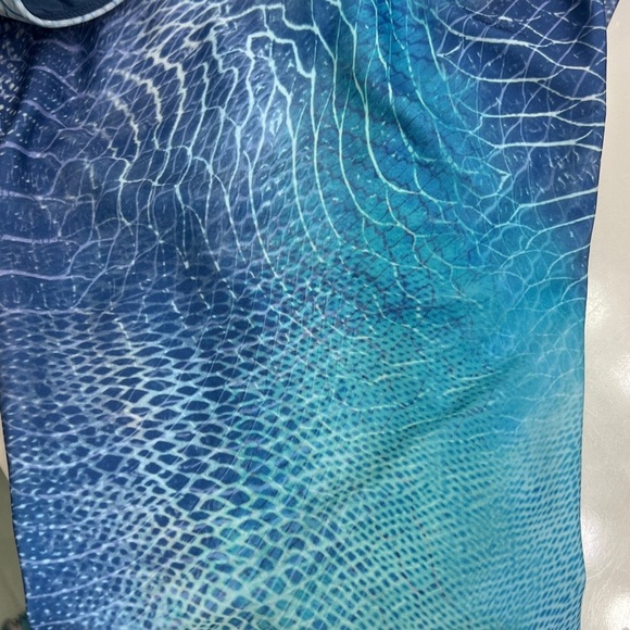 151. Salt life Women’s leggings, Beautiful blues & greens dolphin pattern, Sz.S - Picture 4 of 6